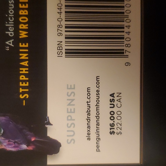 Shadow Garden. 📚 - Picture 4 of 7